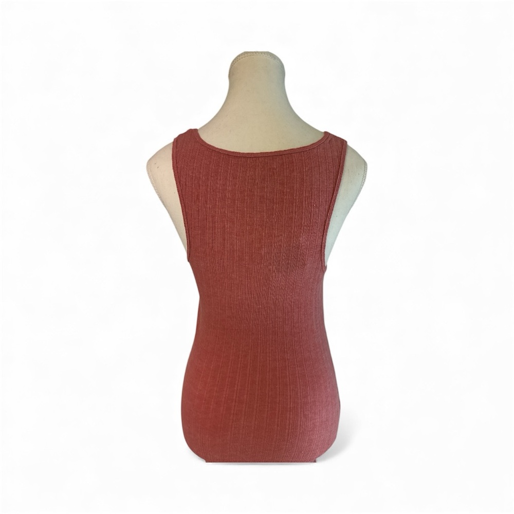 Pink Ribbed Tank Top. Brand New - Picture 2 of 3